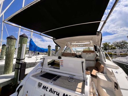 Sea Ray Sundancer 350 Coupe image