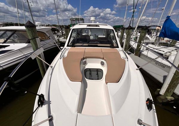 Sea Ray Sundancer 350 Coupe image