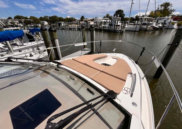 Sea Ray Sundancer 350 Coupe image