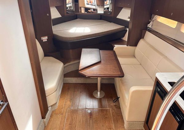 Sea Ray Sundancer 350 Coupe image