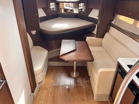 Sea Ray Sundancer 350 Coupe image