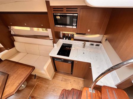 Sea Ray Sundancer 350 Coupe image