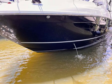 Sea Ray Sundancer 350 Coupe image