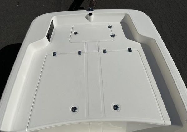 Mako PRO-SKIFF-17-CC image