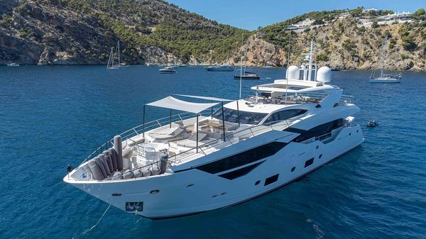 Sunseeker 116 Yacht