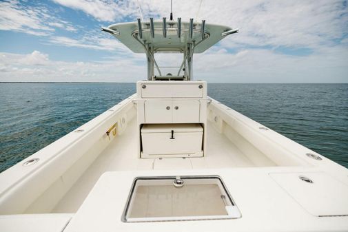 SeaVee 320B Center Console image