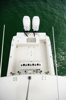 SeaVee 320B Center Console image