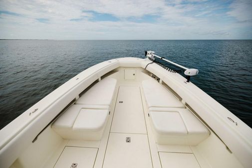 SeaVee 320B Center Console image