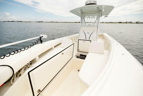 SeaVee 320B Center Console image