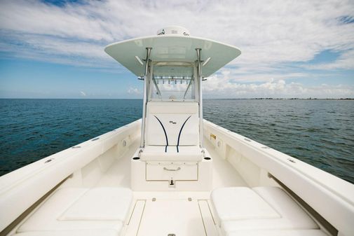 SeaVee 320B Center Console image