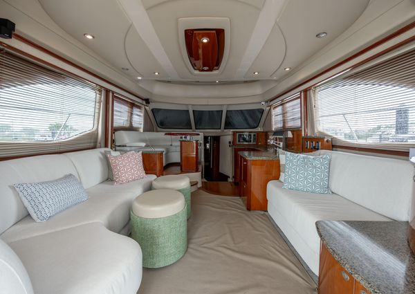 Sea Ray 52 Sedan Bridge image