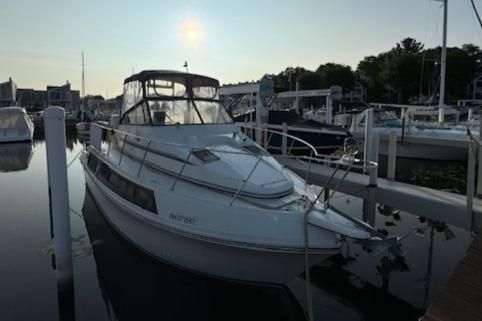 Carver 32 Mariner 