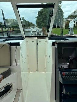 Pursuit 325 Dual Console image