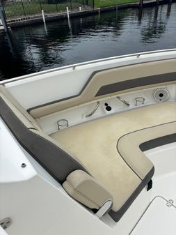 Pursuit 325 Dual Console image