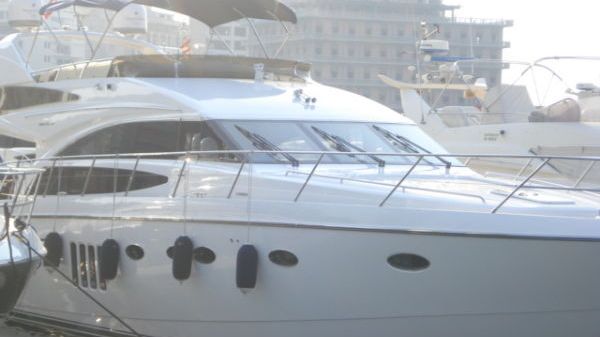 Princess Yachts p62 