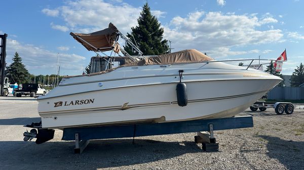 Larson Cabrio 220 