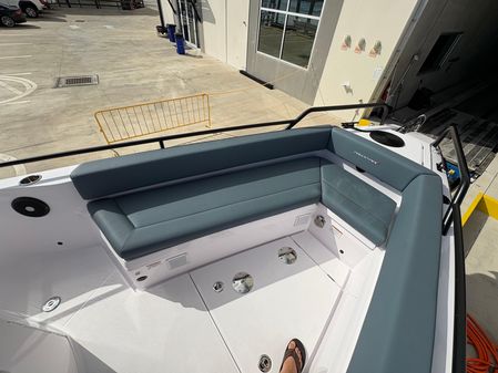 Axopar 28 AFT CABIN image