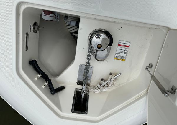 Boston-whaler 280-OUTRAGE image