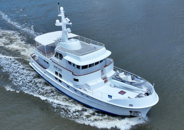 Farmont 70 Expedition Yacht image