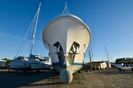 Farmont 70 Expedition Yacht image