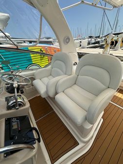 Sea Ray 340 Sundancer image