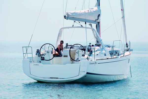 Beneteau Oceanis 35.1 - main image