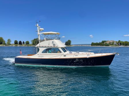 Hinckley Talaria 44 Flybridge image