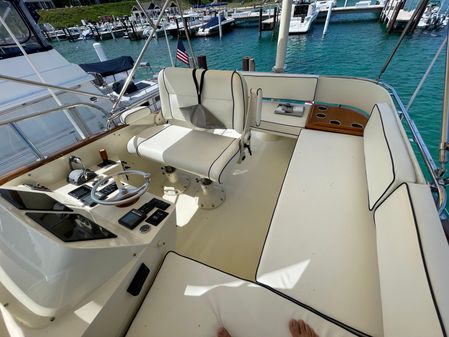 Hinckley Talaria 44 Flybridge image