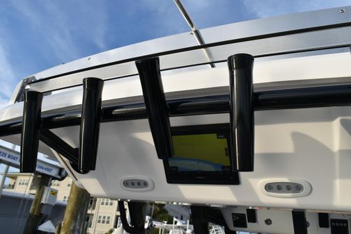 Sea Fox 368 Commander image