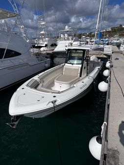 Boston-whaler 33-OUTRAGE image