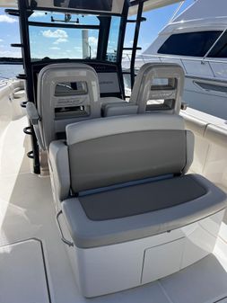 Boston-whaler 33-OUTRAGE image