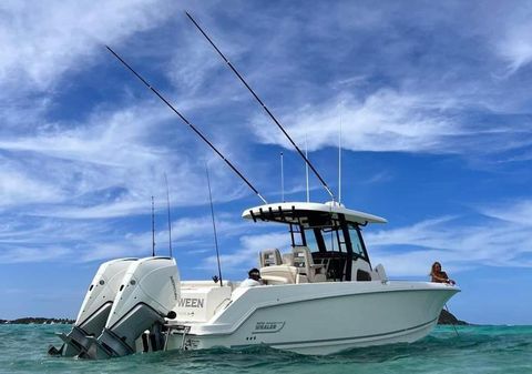 Boston-whaler 33-OUTRAGE image