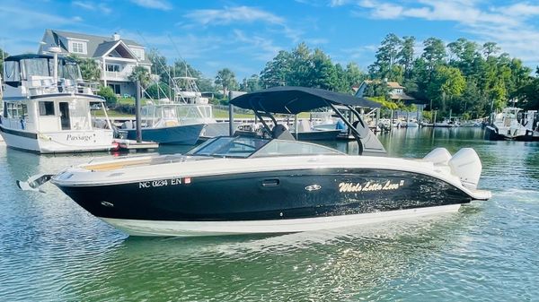 Sea Ray 290SD- Outboard 