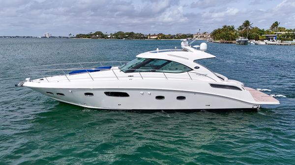 Sea Ray 47 