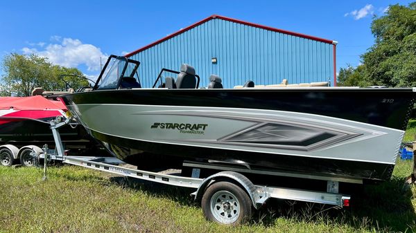 Starcraft Fishmaster 210 