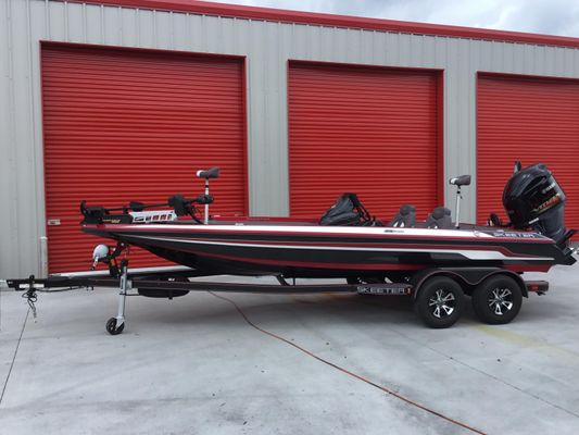 Skeeter ZX 250 - main image