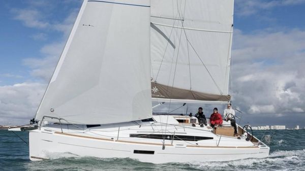Jeanneau 349