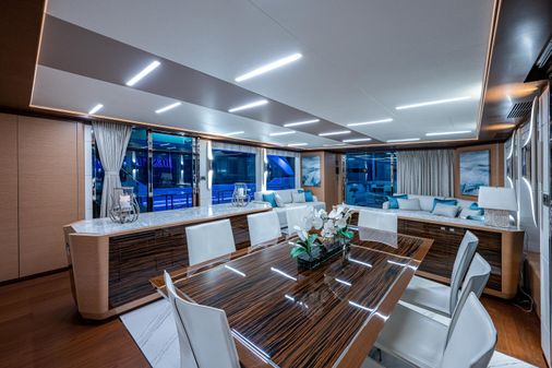 Ocean Alexander 90R image