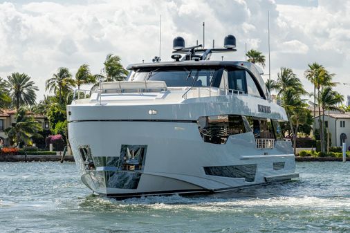 Ocean Alexander 90R image