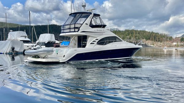 Sea Ray 44 Sedan Bridge