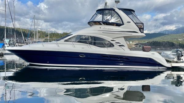 Sea Ray 44 Sedan Bridge