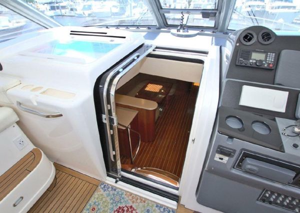 Tiara Yachts 5200 Express image