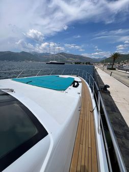 Azimut 86S image