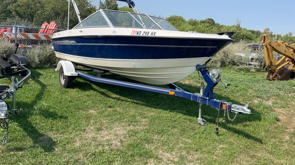 Bayliner Bay