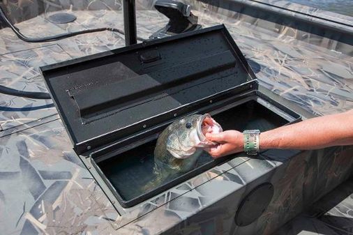 Crestliner 1660-RETRIEVER-SC image