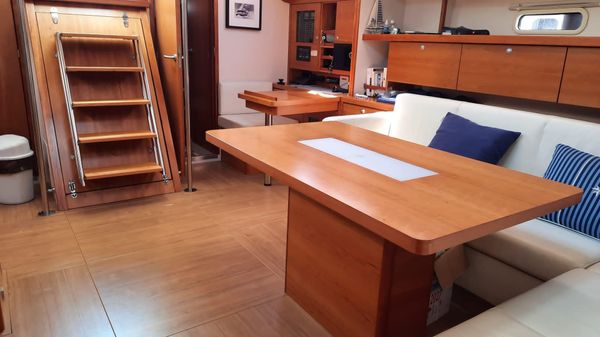 Hanse 540e image