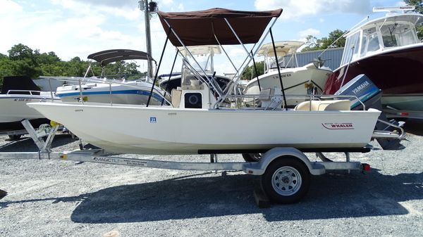 Boston Whaler 17 Montauk 