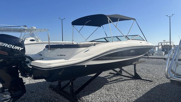 Sea Ray 210 OB 