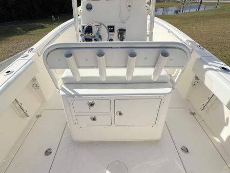 Cobia 237-CENTER-CONSOLE image