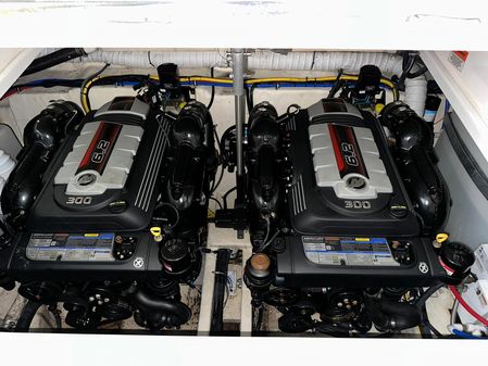 Rinker 320 EX image